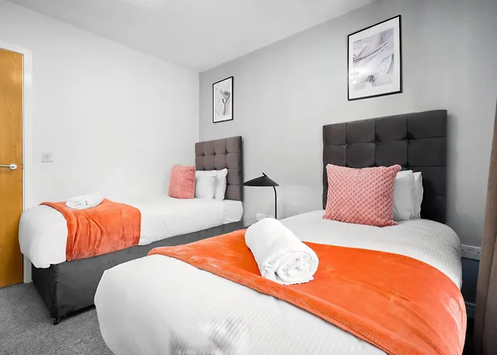 Luxury City Centre Apartment - 2 Bedroom - Balcony - Top Rated - 377P